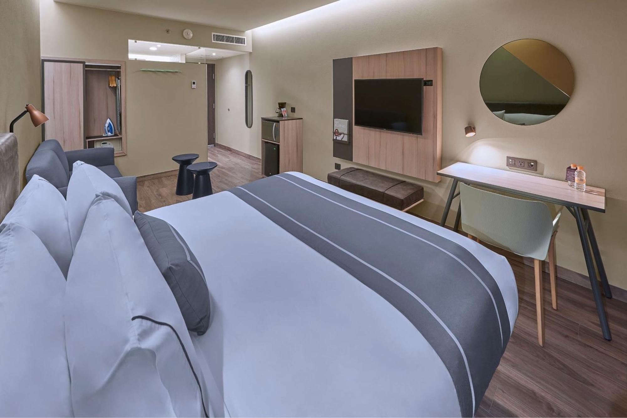 City Express Plus By Marriott Ciudad De Mexico Interlomas Exteriör bild