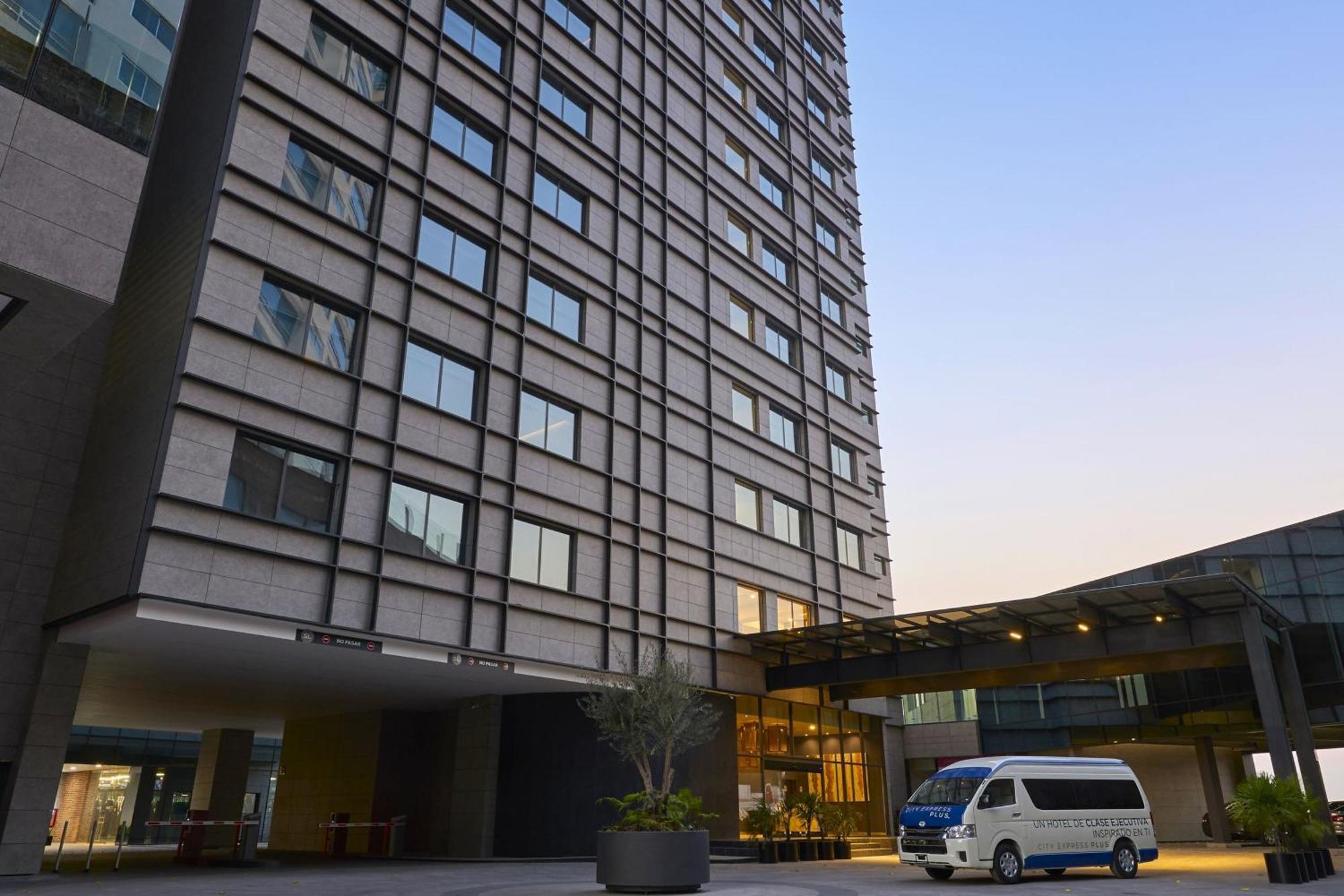 City Express Plus By Marriott Ciudad De Mexico Interlomas Exteriör bild
